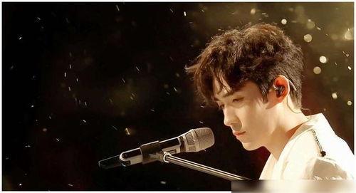 朱一龙吃瓜的视频,揭秘明星幕后趣闻